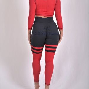 CLS Scrunch Bum Sock Leggings - Black/Red